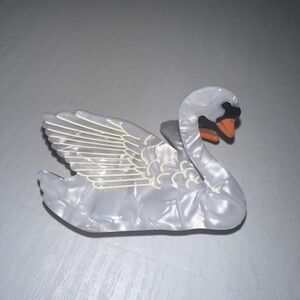 Swan hair clip